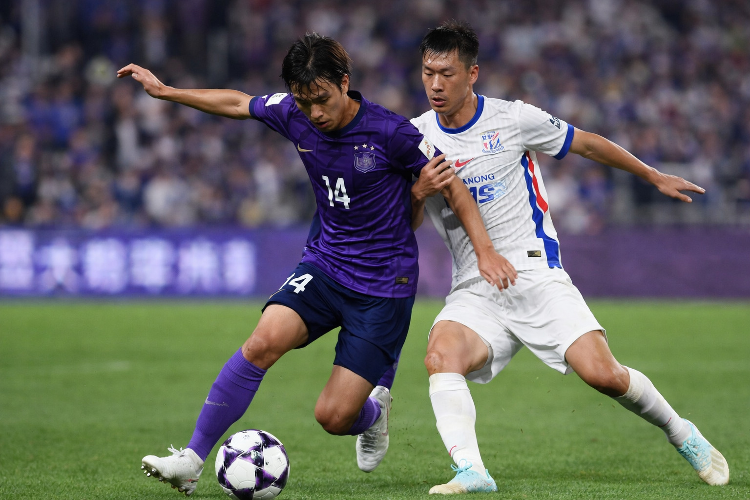 邵佳一新周期正式启动！高天意入选背后，国足中场正在重建